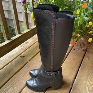 EUC UGG Black Leather Side Zip 1005663 Claudine Tall Boot in Women's 8